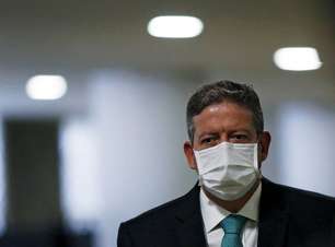 Lira anuncia criação de comissão especial da reforma administrativa