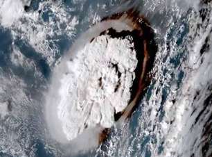 Erupção submarina provoca tsunami de 1,2 metro em Tonga