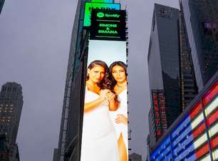 Simone e Simaria é destaque publicitário na Times Square