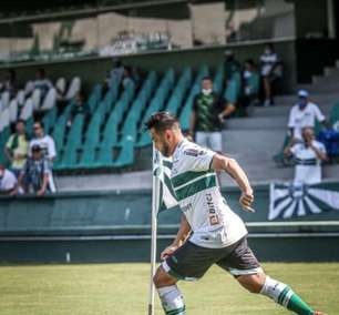 Coritiba vence Cianorte na estreia do Paranaense 2022
