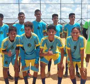 Futebol transforma vida de crianças e jovens em Salvador
