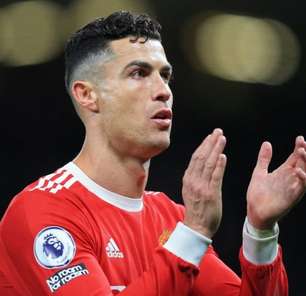 Treinador do Manchester United quer manter Cristiano Ronaldo para a próxima temporada: 'É um gigante'