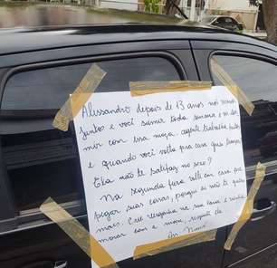 PA: mulher cola cartaz em carro de companheiro após descobrir traição; veja
