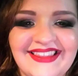 Mulher morre eletrocutada enquanto lavava calçada de casa no RS