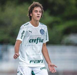 Paulo Souto celebra dois gols marcados em goleada do Palmeiras na Paulista Cup Sub-16