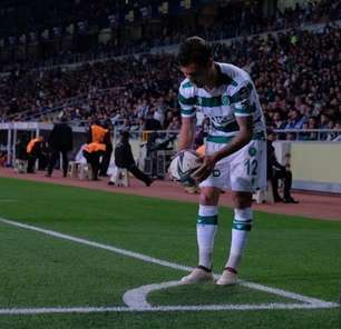 Brasileiro dedica vaga do Konyaspor na Conference League a companheiro morto em acidente de carro