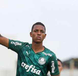 João Pedro celebra primeiro gol no Paulista sub-20 e projeta sequência na base do Palmeiras