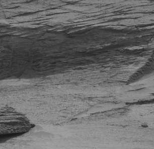 A explicação científica para a misteriosa 'porta' vista em foto de Marte