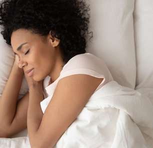 Dormir bem emagrece, sabia? 5 alimentos que ajudam no sono