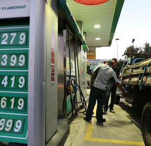 Preços médios da gasolina e do diesel S10 batem novos recordes, diz ANP