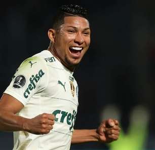Rony vive fase goleadora no Palmeiras e assume protagonismo na 'ausência' de Veiga