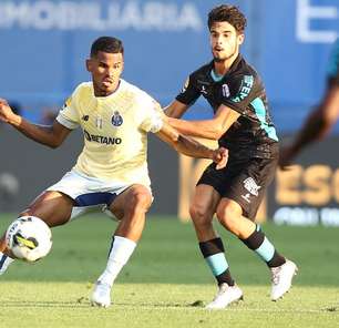 Com gol no final, Porto derrota o Vizela e lidera o Campeonato Português