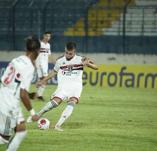 Negrucci cita nervosismo do São Paulo em vitória na Copinha e afirma que gol de falta "é fruto de muito trabalho"
