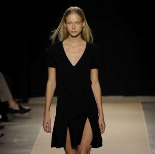 Jovem estilista aposta em transparência ousada na passarela de Milão