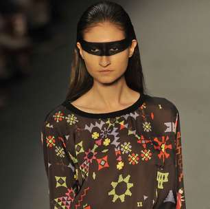 Oestúdio desfila coleção "relax" com peças recriadas