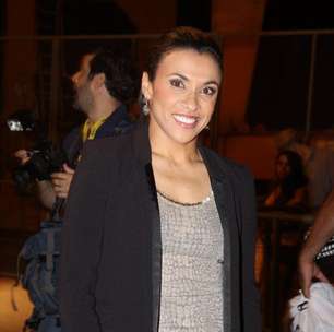 No Fashion Rio, jogadora Marta mostra dotes como cantora