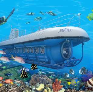 Submarino turístico explora vida marinha caribenha