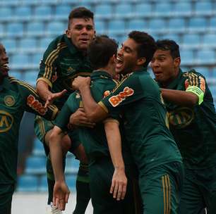 Palmeiras perde gols, mas vence Barueri e avança na Copa SP