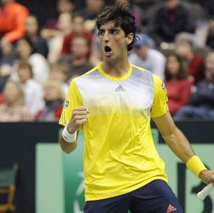 Bellucci vira, supera Isner e Brasil empata com EUA na Davis