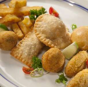 Atala aprova PF e prato 'trash': "cozinheiro não come comida de cliente"