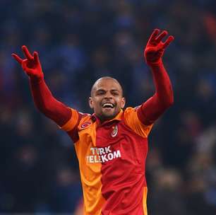 Chamado de "corno", comentarista entra com processo contra Felipe Melo