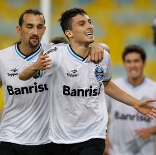 Negociação recua, e lateral Alex Telles pode permanecer no Grêmio