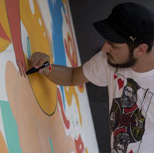 Artista prepara mural dedicado a público jovem do Planeta Terra