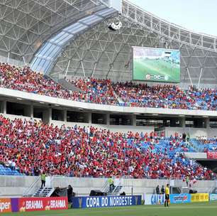 Sem estrelas, Arena das Dunas vê zagueiro marcar primeiro gol do estádio