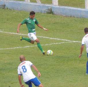 Erros de finalização voltam a irritar o treinador do Guarani