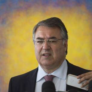 Herpes faz governador de SC suspender agenda de campanha