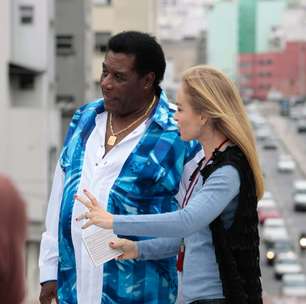 Com Tony Tornado, Angélica grava 'Estrelas' em São Paulo
