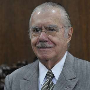 Em convenção, Sarney confirma que não será candidato