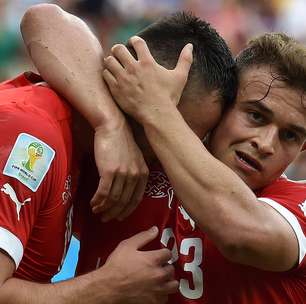 Com três de Shaqiri, Suíça bate Honduras e pega Argentina