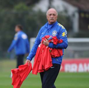 Felipão recebe espiões e testa Brasil em 2 dias para Chile