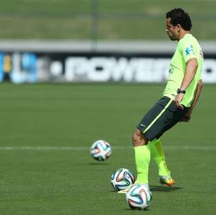 Presente em vexame, Fred inicia treino de pênaltis mais cedo