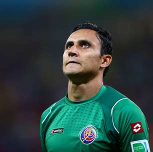 Destaques da Costa Rica mostram cansaço e fazem treino leve