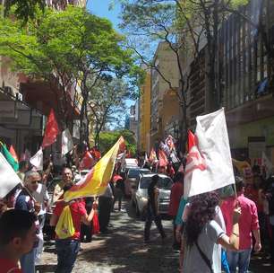 Debate tem saco de farinha e "corredor polonês" no RS