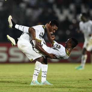 Gana leva susto, mas vira e garante vaga; Argélia avança