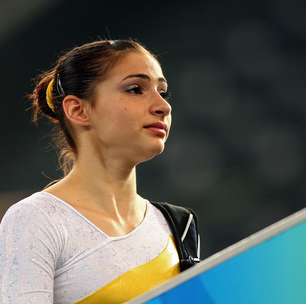 "Era a atleta paraplégica, agora sou a gay", desabafa Lais