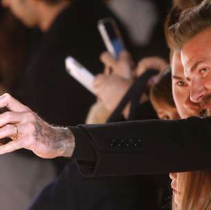 Momento família: os 'Beckham' acompanham desfile de Victoria