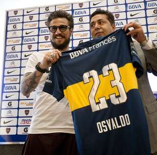 Fã de Riquelme, Osvaldo é apresentado no Boca Juniors