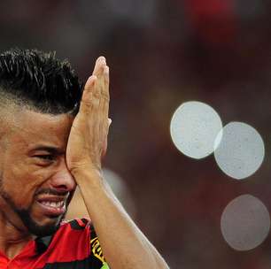 Xi, Léo Moura! Romário confirma versão de Eurico Miranda