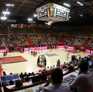 Torcida dá show, e atletas brilham no 1º dia das Estrelas