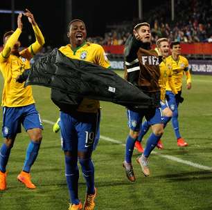 Hexa mais perto! Brasil deslancha e atropela Senegal na semi