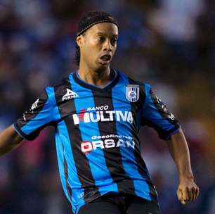 Clube turco mira Barça 2004/08 e já acerta com Ronaldinho