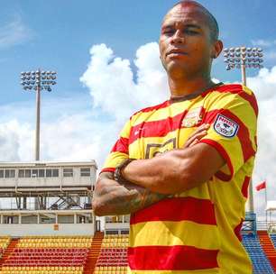 Olha o Gabriel aí! Strikers anunciam substituto de Léo Moura
