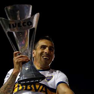 Tevez chora após 1º título na volta ao Boca: "inexplicável"