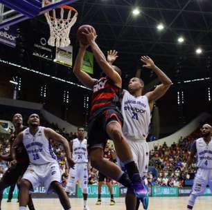 Fla faz 81 a 71 no Mogi e empata a série semifinal da NBB