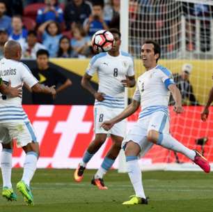 Uruguai deixa a Copa América com vitória sobre a Jamaica
