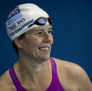 'Meu corpo está parando': nadadora luta contra avanço de doença rara para competir na Rio 2016